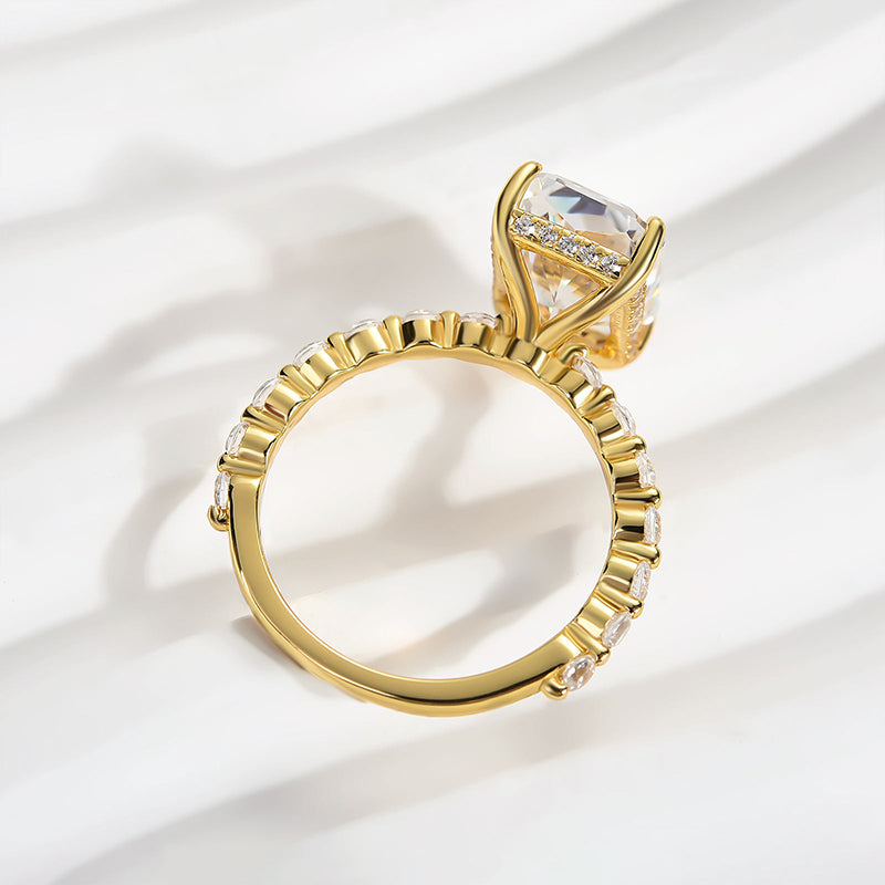 Louily Elegant Crushed Ice Cut Simulated Diamond Engagement Ring - louilyjewelry