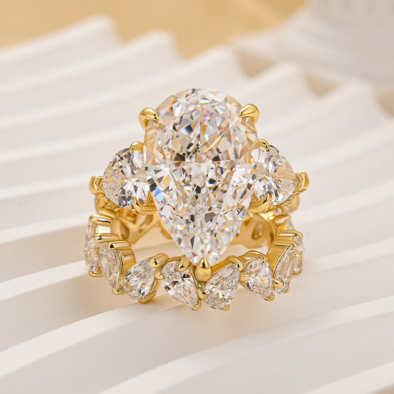 Louily Luxury 8.0 Ct Pear Cut Three Stone Wedding Set