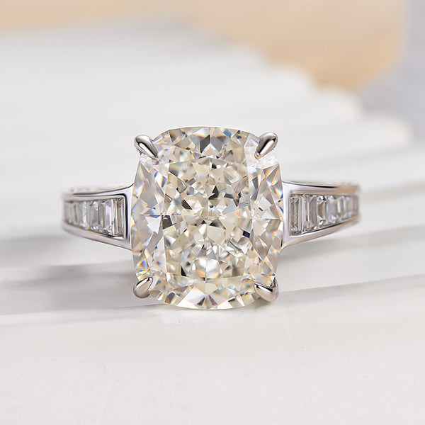 Louily Vintage Crushed Ice Cushion Engagement Ring