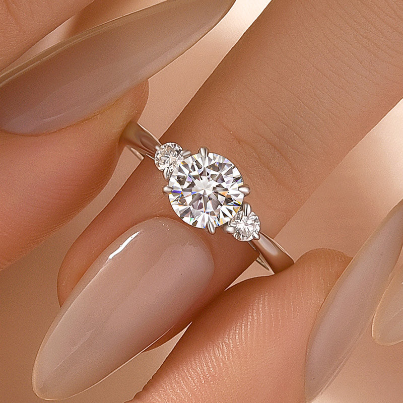1.0Ct Three Stone Round Cut Moissanite Ring in S925 Sterling Silver - louilyjewelry