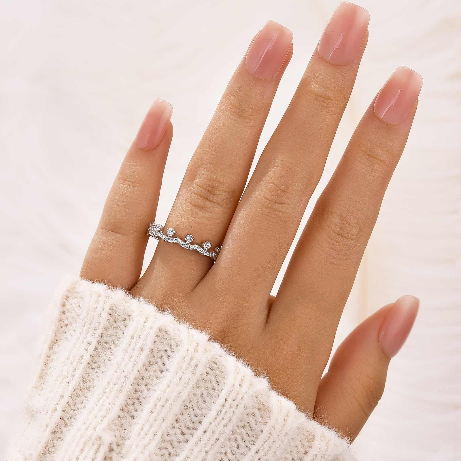 Unique 0.5Ct Eternity Crown-Shaped Wedding Band In Sterling Silver