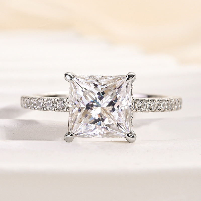 Louily Moissanite 2.0 Carat Square Princess Cut Engagement Ring - louilyjewelry