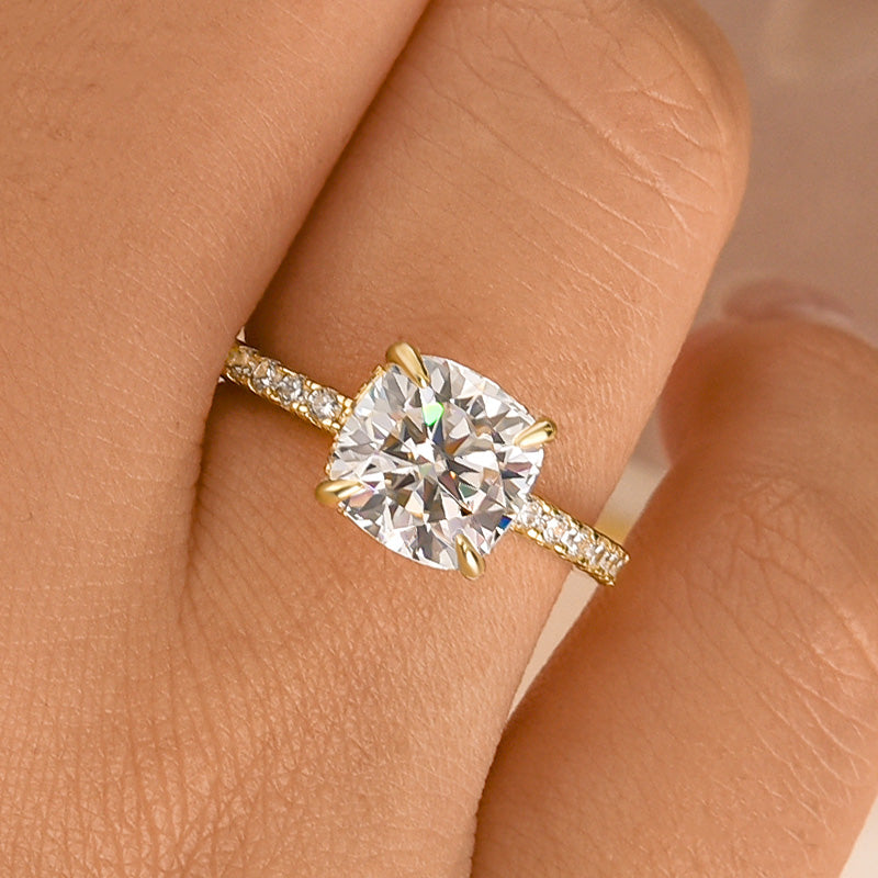 Louily Moissanite 2.0~2.5 Carat Cushion Cut Engagement Ring