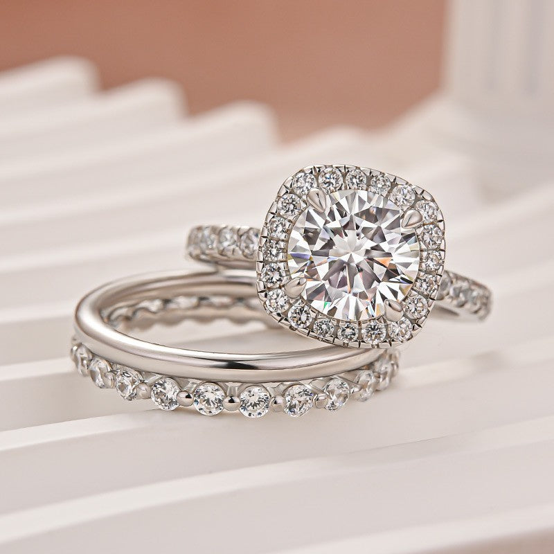 Moissanite 2.0 Ct Halo Round Cut White Gold Wedding Ring Set - louilyjewelry