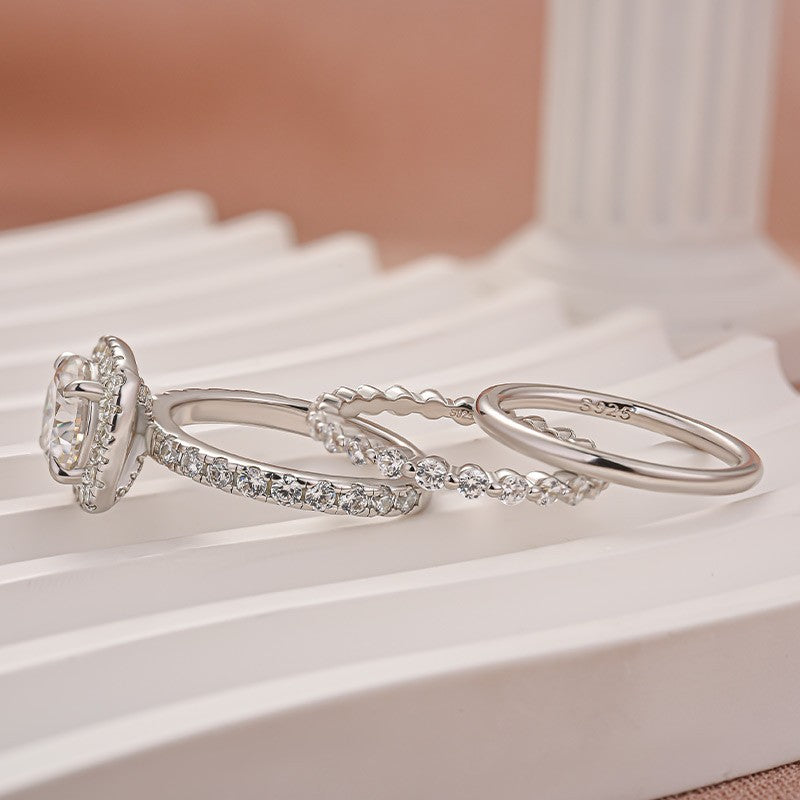 Moissanite 2.0 Ct Halo Round Cut White Gold Wedding Ring Set