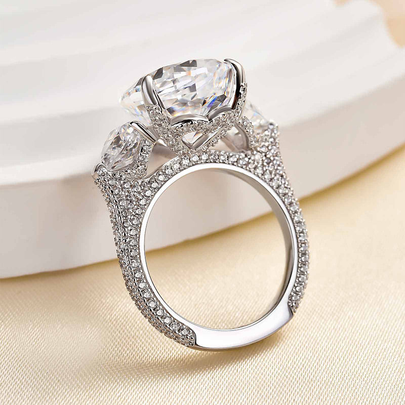 Louily Stunning Pear Cut Three Stone Engagement Ring - louilyjewelry