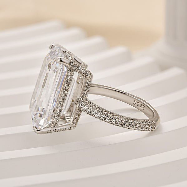 Louily Captivating Emerald Cut Engagement Ring For Women