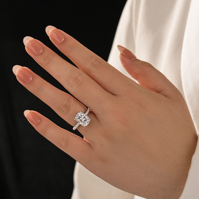 Moissanite 4.0Ct Cushion Cut White Gold Moissanite Diamond Engagement Ring