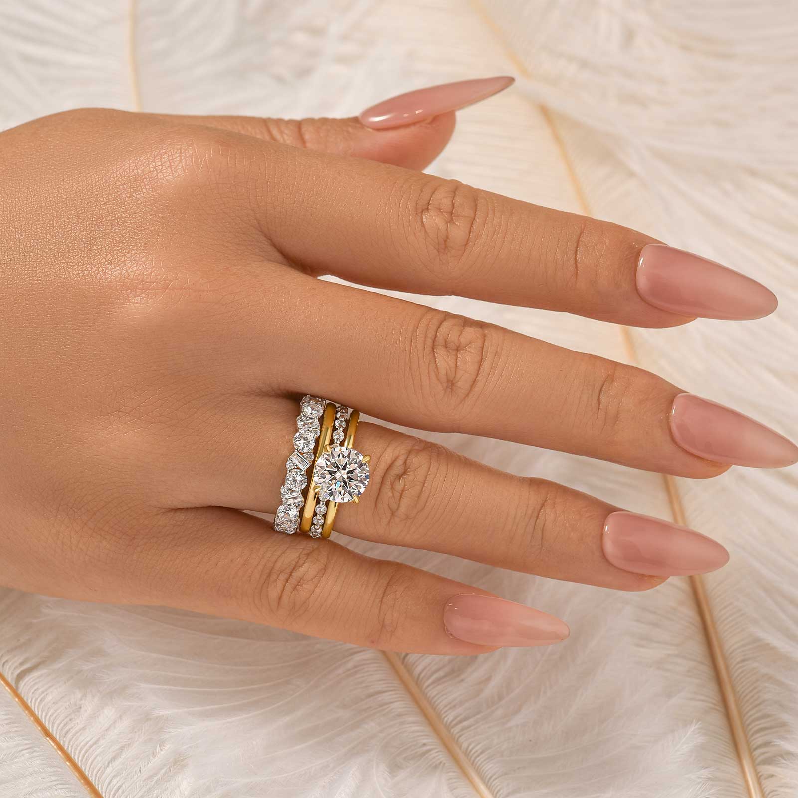 4PC 2.0Ct Round Cut Wedding Ring Set With Classic Wedding Bands