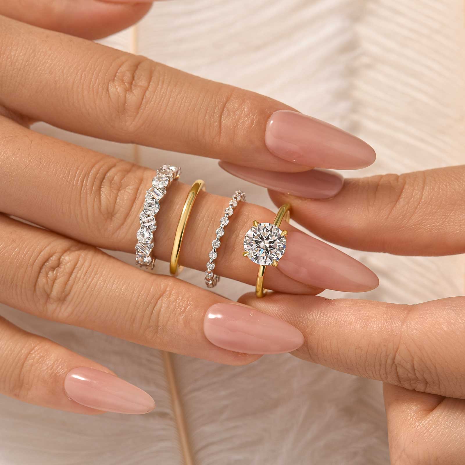 4PC 2.0Ct Round Cut Wedding Ring Set With Classic Wedding Bands