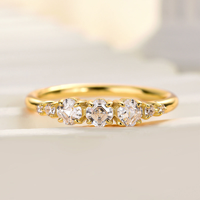 Louily Chic Yellow Gold Asscher Cut Wedding Band - louilyjewelry