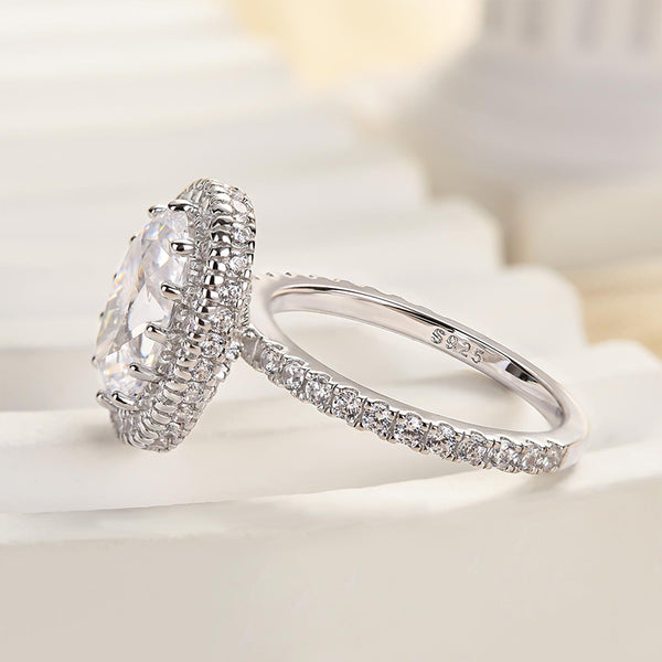 Louily Excellent Halo Oval Cut Engagement Ring