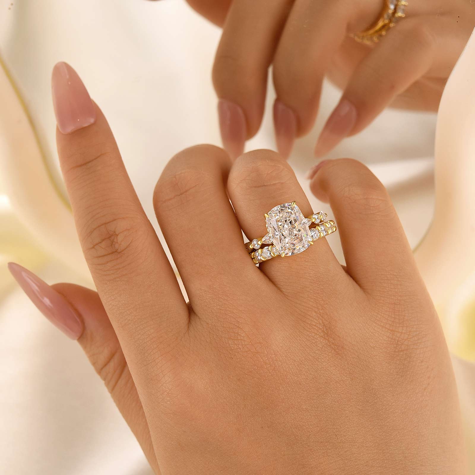 5.0Ct Cushion Cut Engagement Ring With Classic Wedding Band