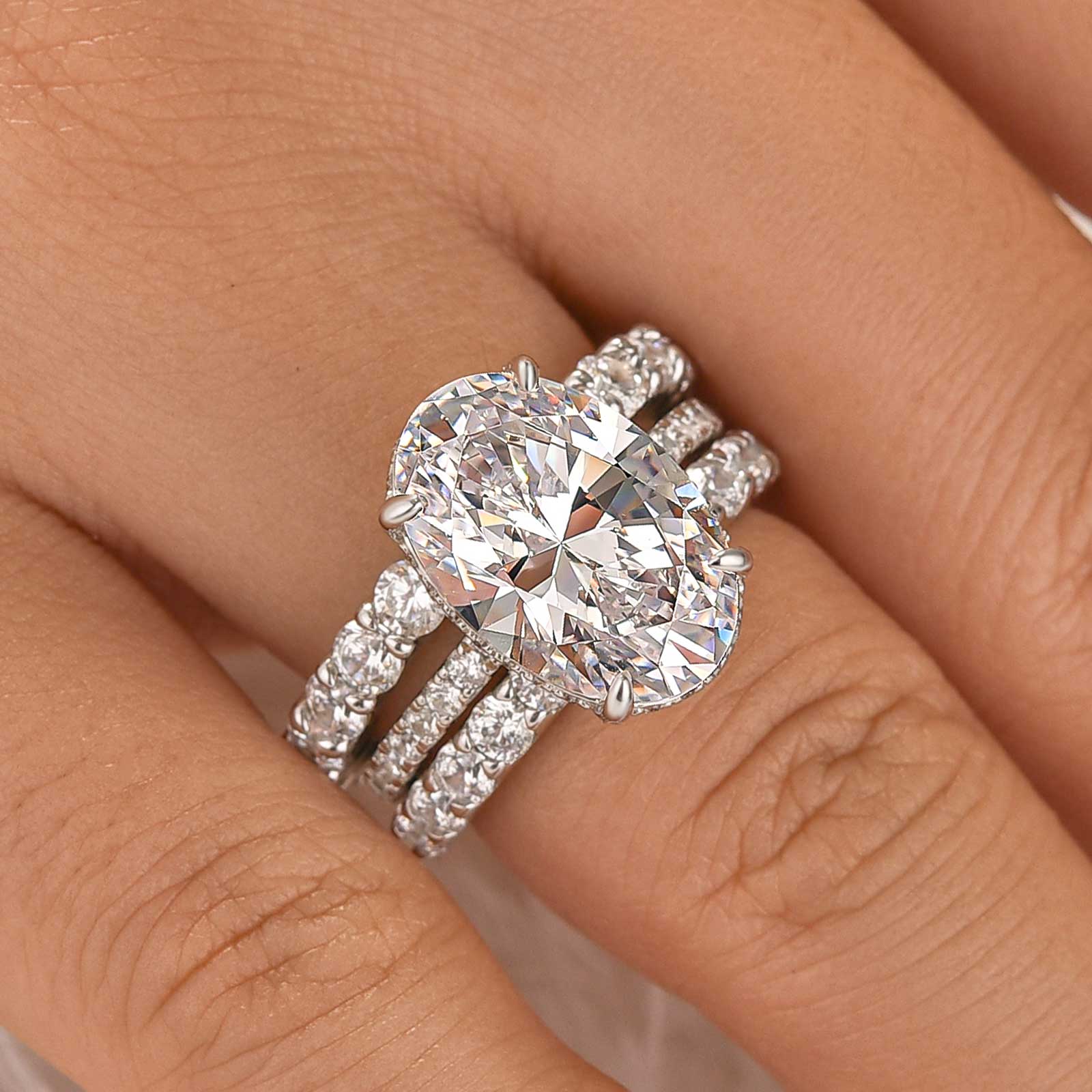 3PC 6.0Ct Oval Cut Wedding Ring Set With Two Classic Round Cut Wedding Bands