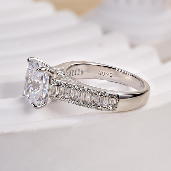 Louily Outstanding Cushion Cut Engagement Ring