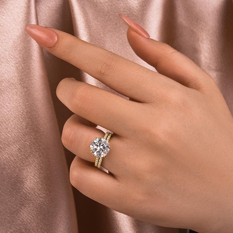 Louily Moissanite Dazzling 4.0 Carat Round Cut Yellow Gold Wedding Ring Set - louilyjewelry