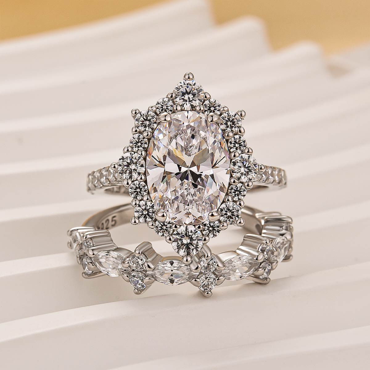 Vintage Halo 3.0Ct Oval Cut Wedding Ring Set With Unique Wedding Band