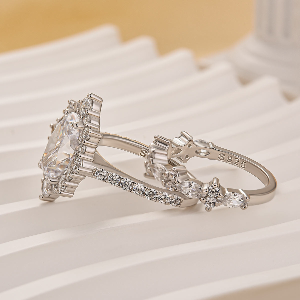 Vintage Halo 3.0Ct Oval Cut Wedding Ring Set With Unique Wedding Band