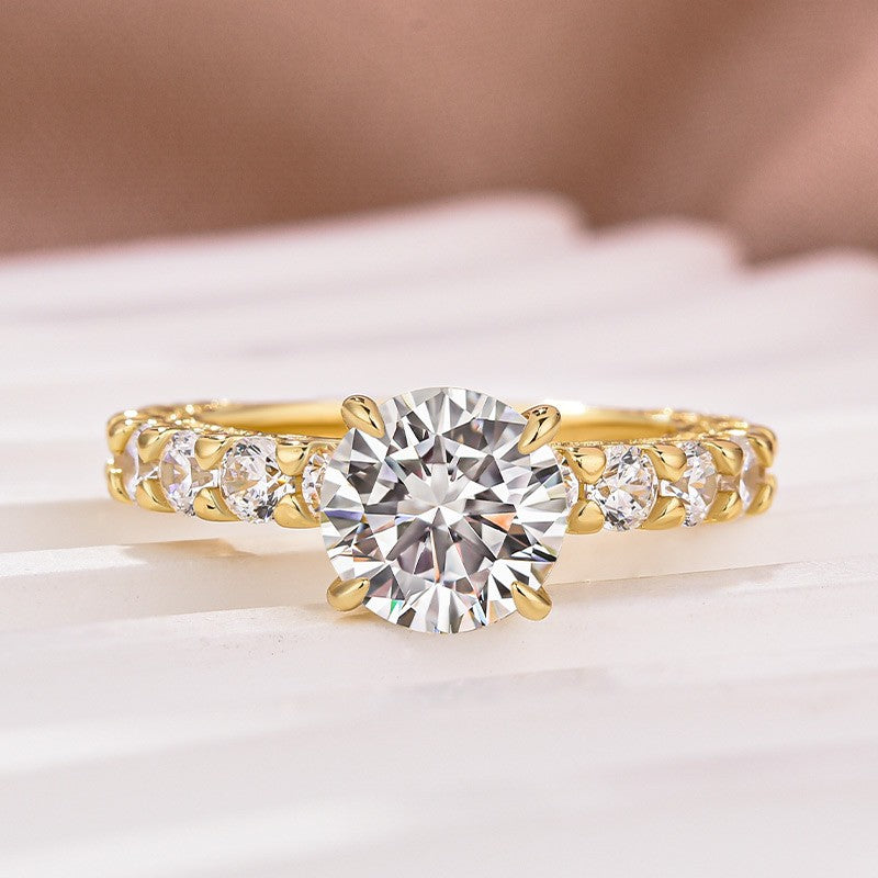 Moissanite 2.0 Ct Round Cut Down Pavé Engagement Ring - louilyjewelry