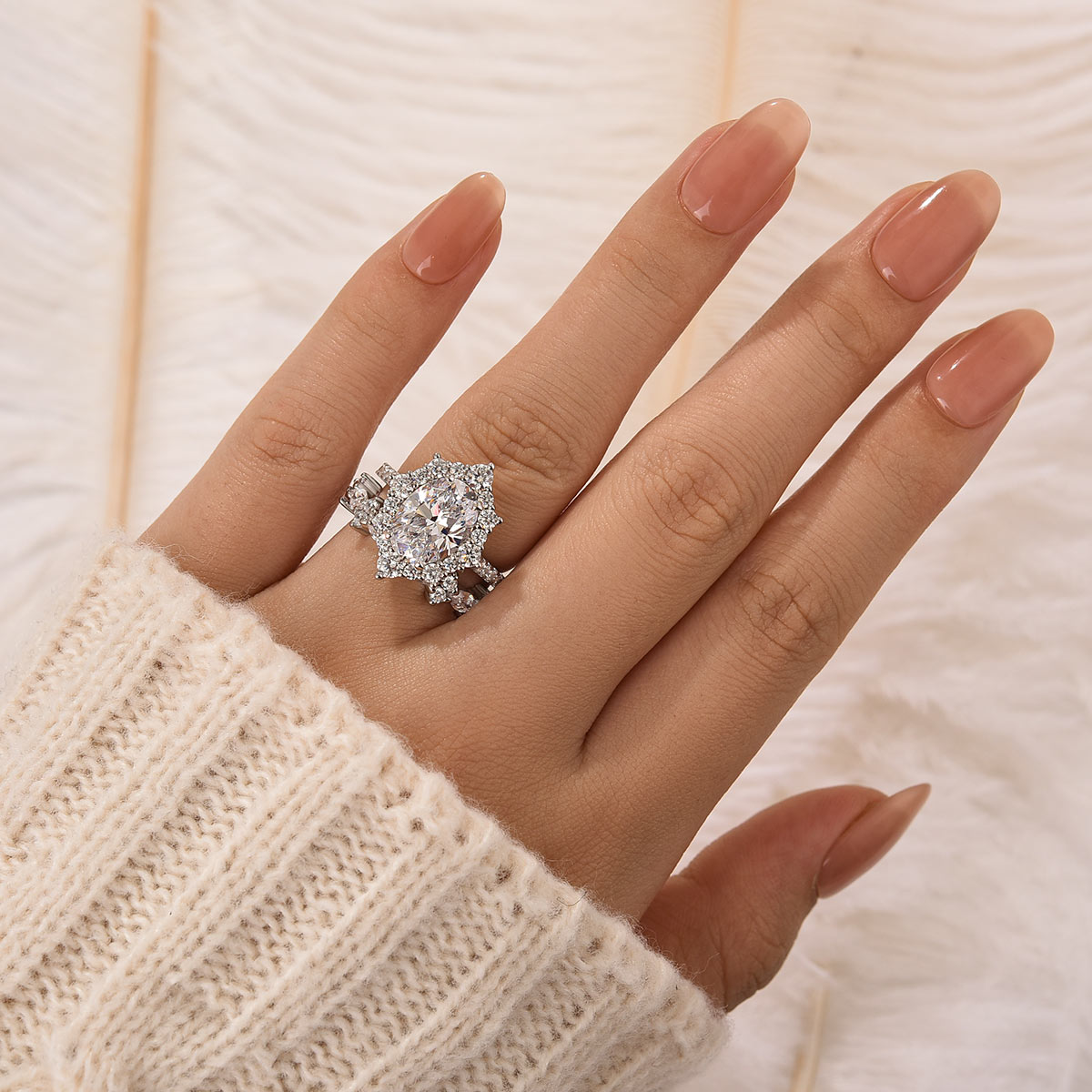 Vintage Halo 3.0Ct Oval Cut Wedding Ring Set With Unique Wedding Band