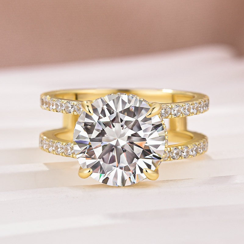 Moissanite Split Shank Design 4.0Ct Round Cut Yellow Gold Engagement Ring - louilyjewelry