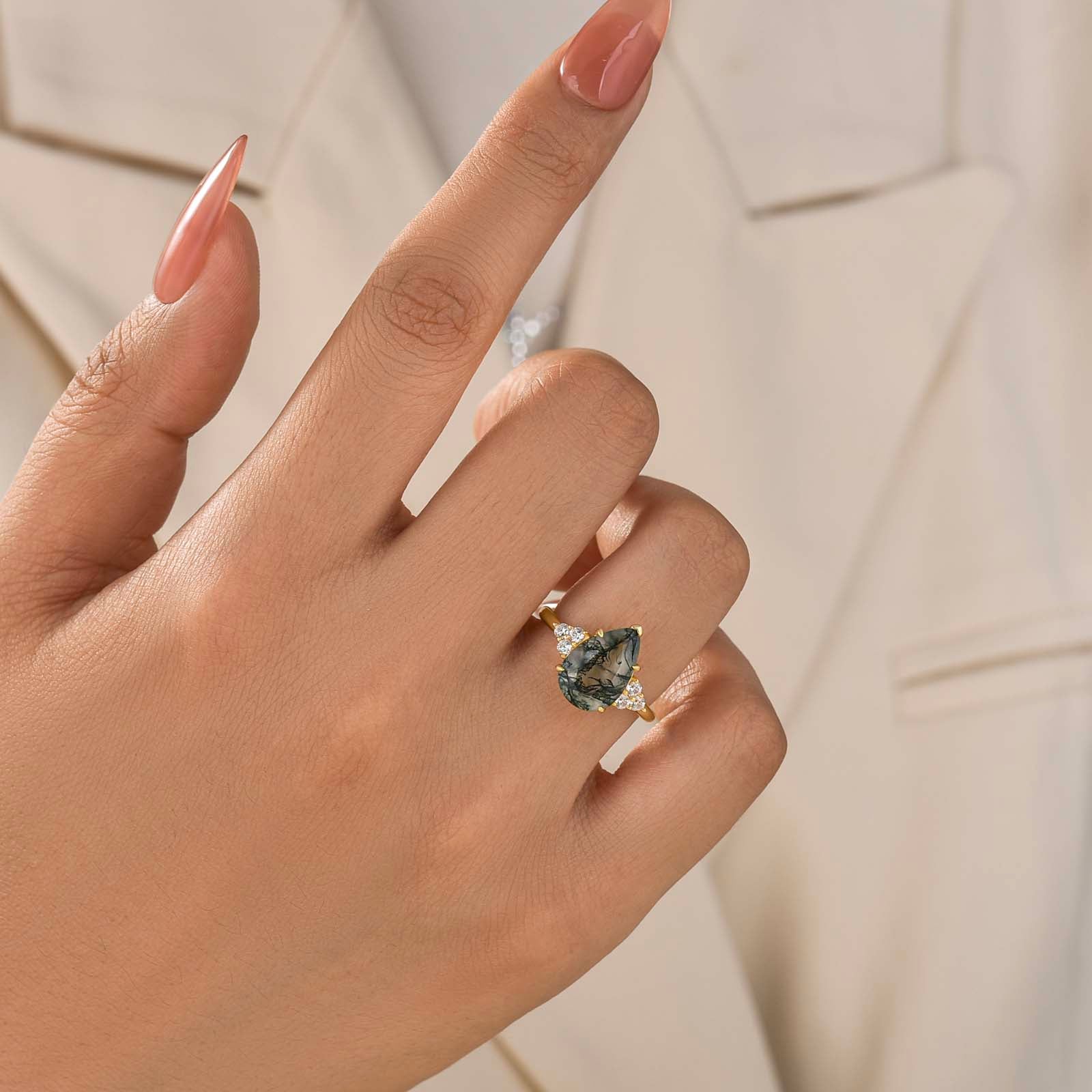 Nature-Inspired 3.5CT Pear Cut Side Stone Moss Agate Ring For Travel