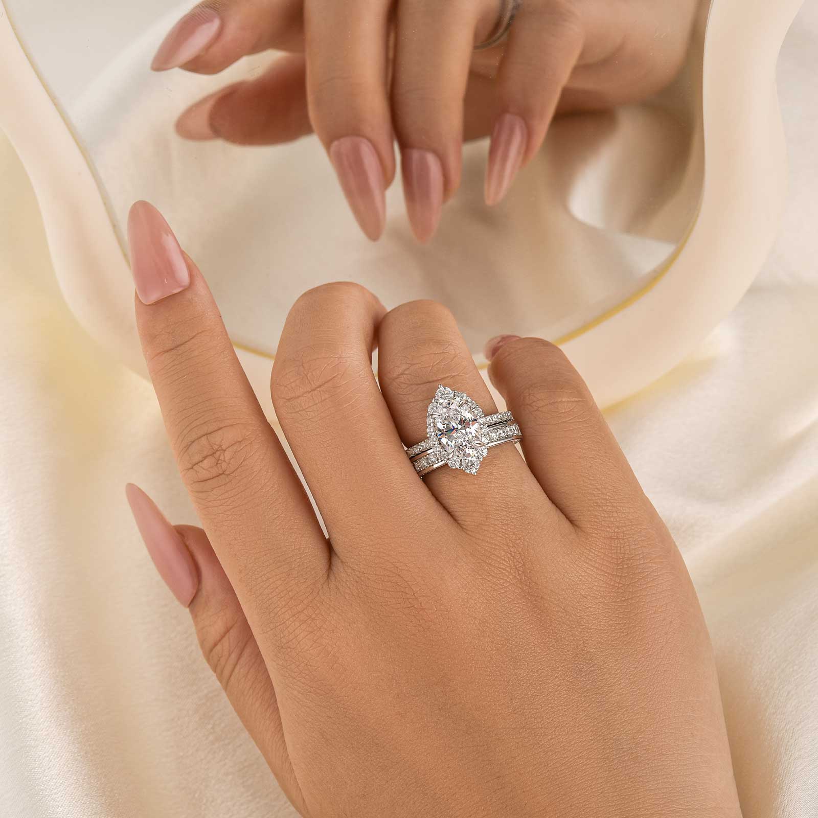 2PC 2.0Ct Oval Cut Halo Engagement Ring and Channel-Set Round Eternity Band in Silver