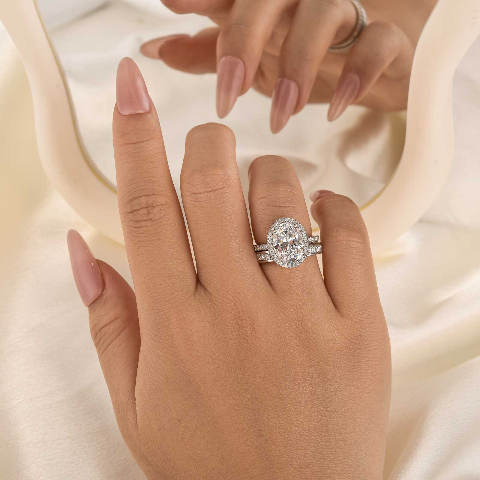 2PC 4.25Ct Sparkling Oval Cut Halo Ring Paired with Channel-Set Round Eternity Band Wedding Ring Set