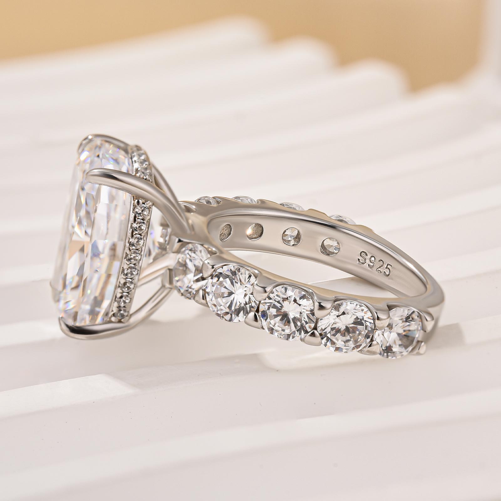 Louily Gorgeous Elongated Crushed Ice Cushion Cut Engagement Ring - louilyjewelry