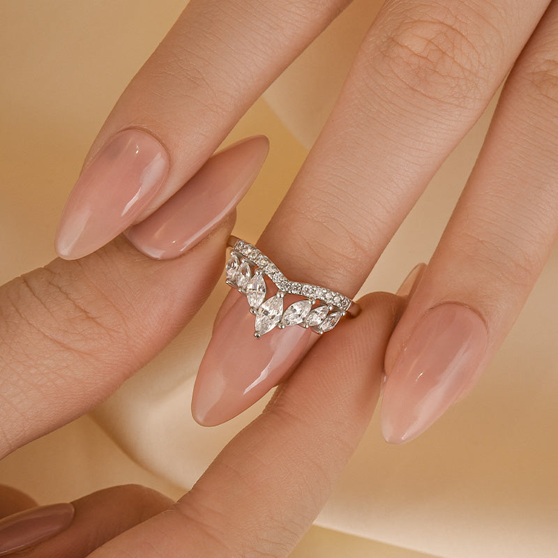 Crown Shaped Curved Design Thin Stacking Wedding Band In Sterling Silver - louilyjewelry