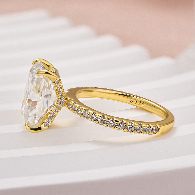Louily Enchanting Moissanite 4.5 Carat Yellow Gold Radiant Cut Engagement Ring - louilyjewelry
