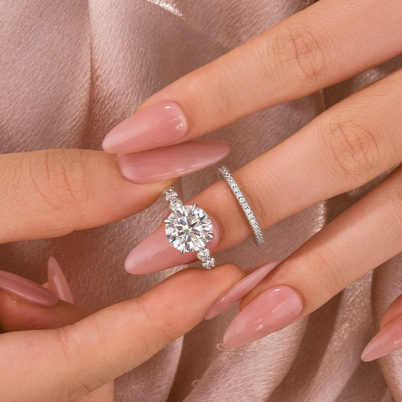 4.0Ct Round Cut White Gold Moissanite Diamond Wedding Ring - louilyjewelry