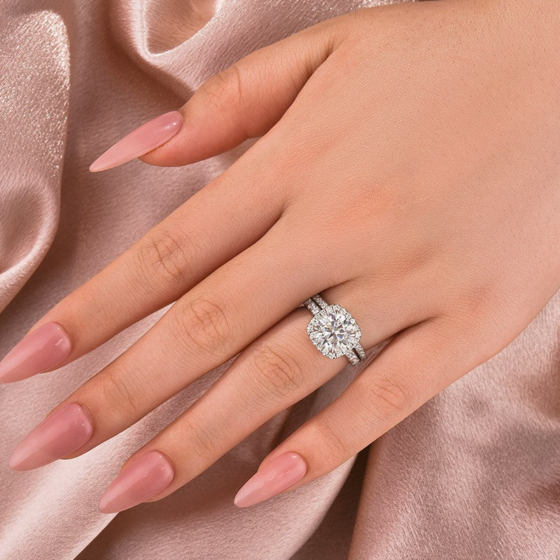 2.0Ct Halo Round Cut White Gold Moissanite Diamond Wedding Ring - louilyjewelry