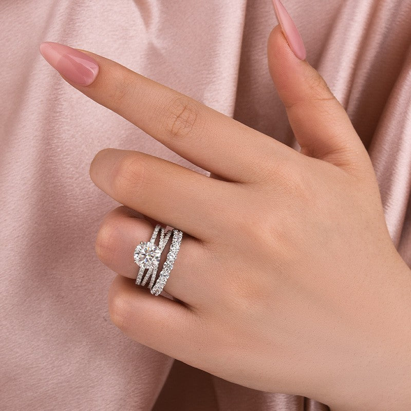 2.0Ct Round Cut Moissanite Diamond Wedding Ring with Twist Bands - louilyjewelry