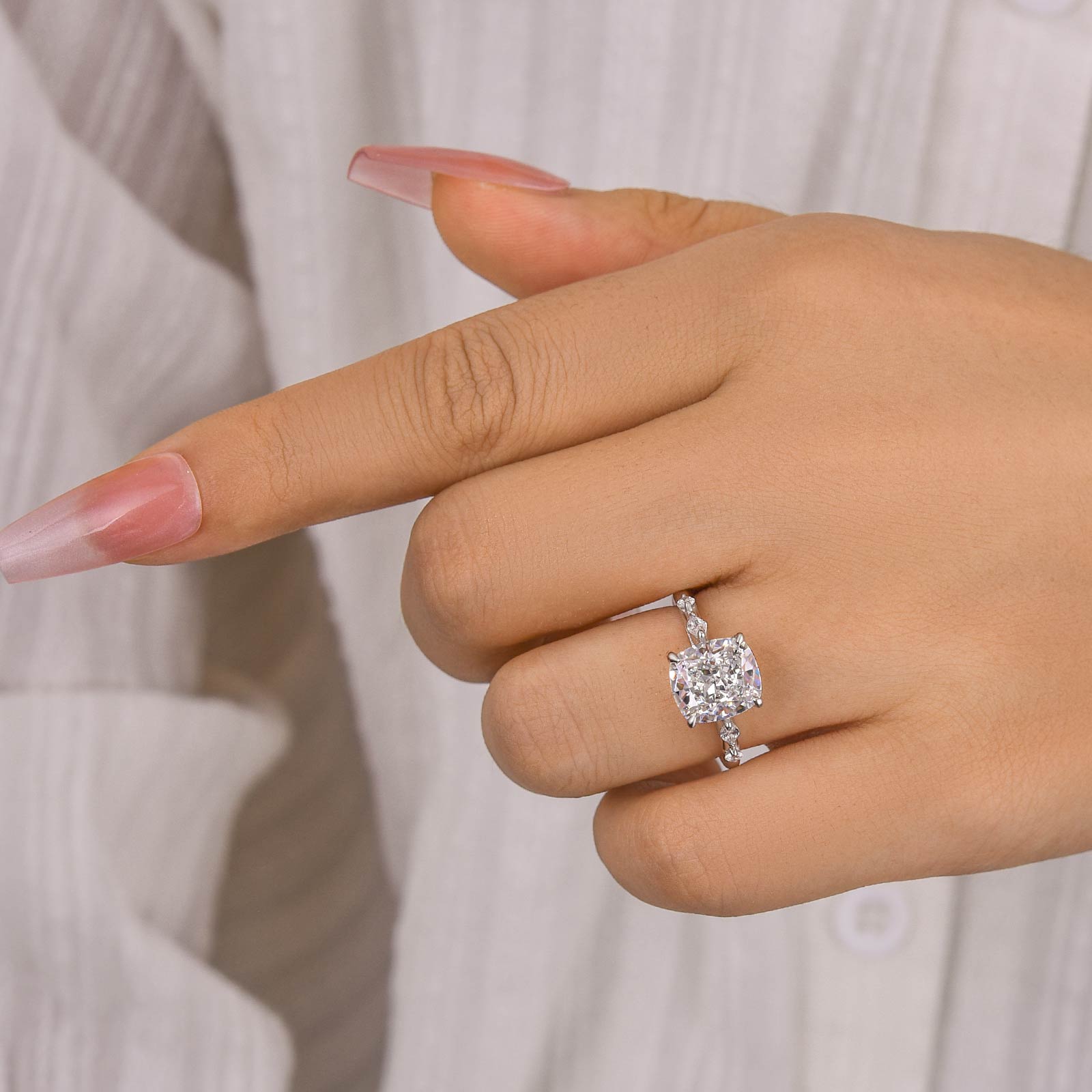 Louily Exquisite Crushed Ice Cushion Cut Engagement Ring - louilyjewelry