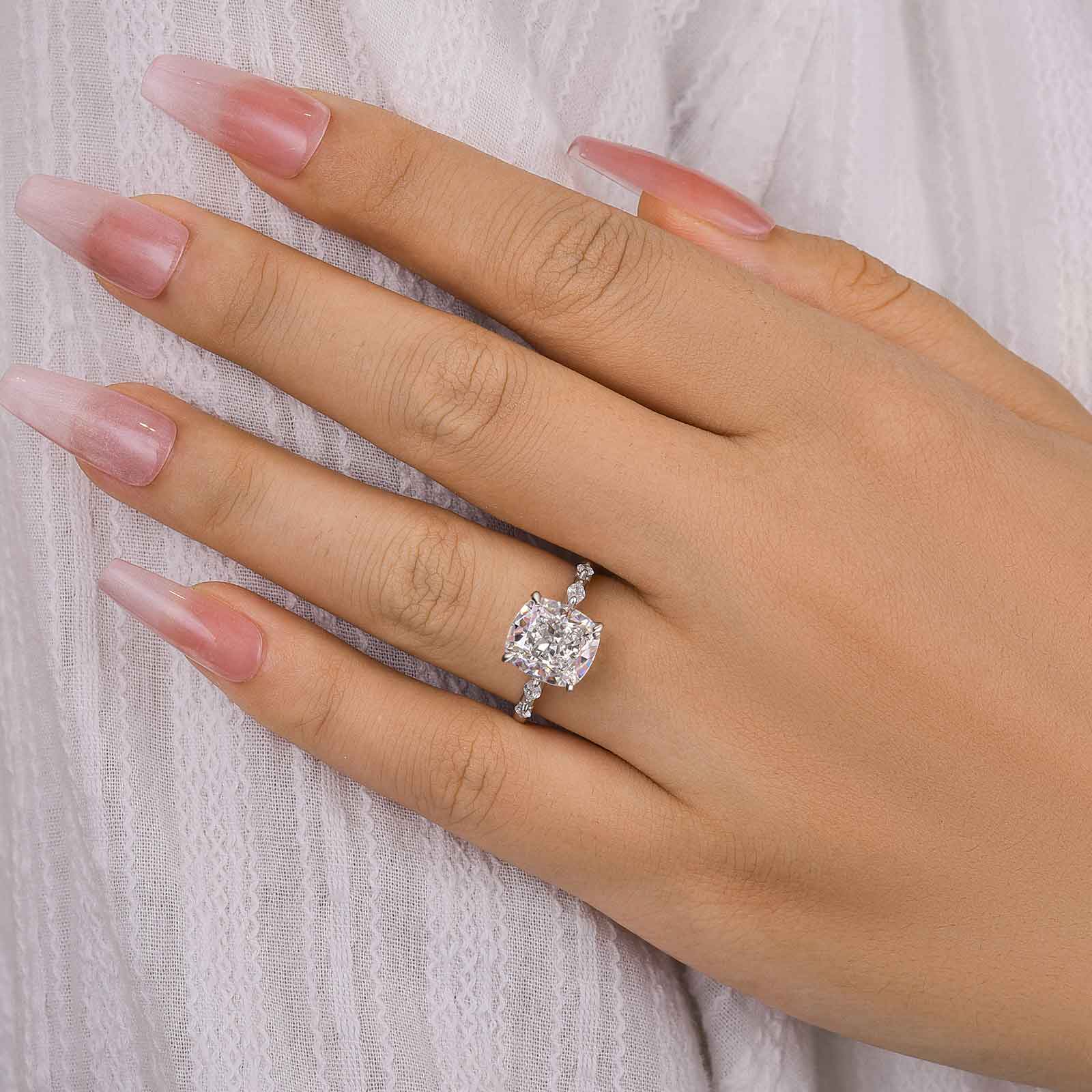 Louily Exquisite Crushed Ice Cushion Cut Engagement Ring - louilyjewelry