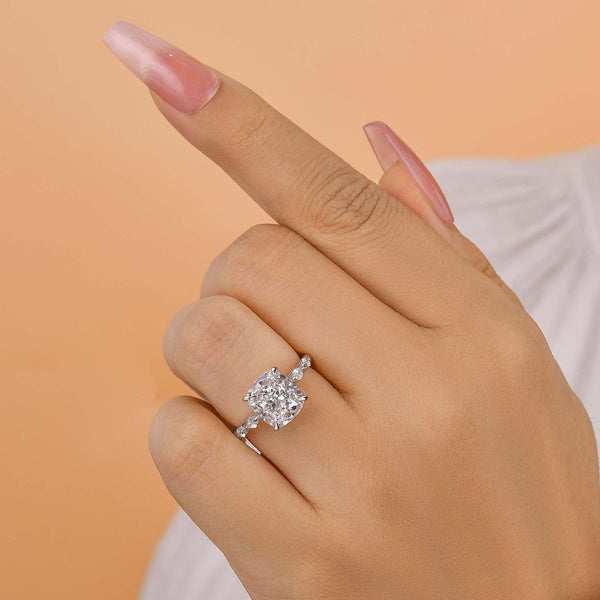 Louily Exquisite Crushed Ice Cushion Cut Engagement Ring