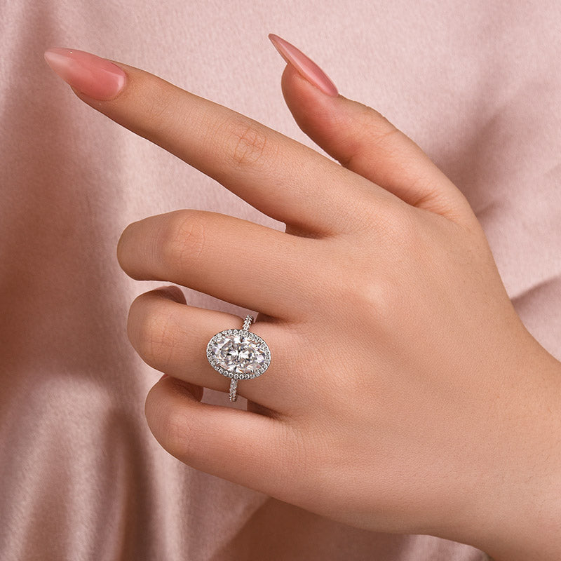 Louily Exquisite Moissanite 4.0 Carat Halo Oval Cut Engagement Ring In Sterling Silver - louilyjewelry