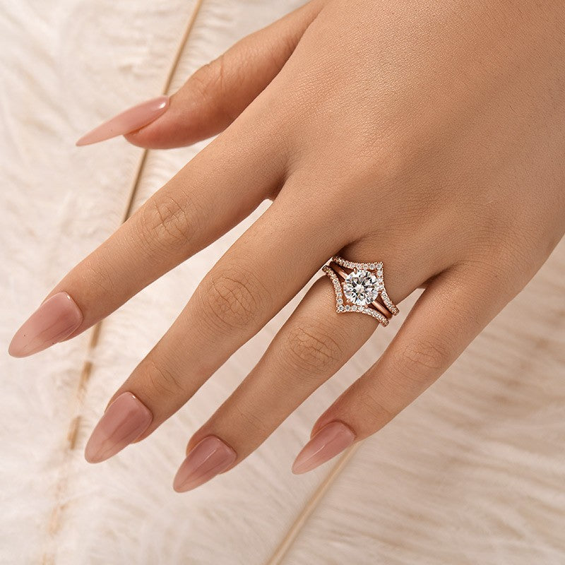 3PC 2.0Ct Round Cut Wedding Ring Set With Two V-shaped Design Wedding Bands