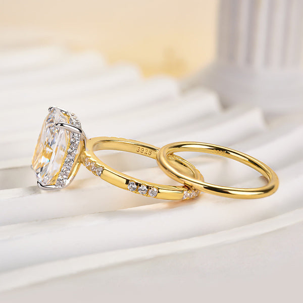 Louily Classic Yellow Gold Crushed Ice Radiant Cut Wedding Set