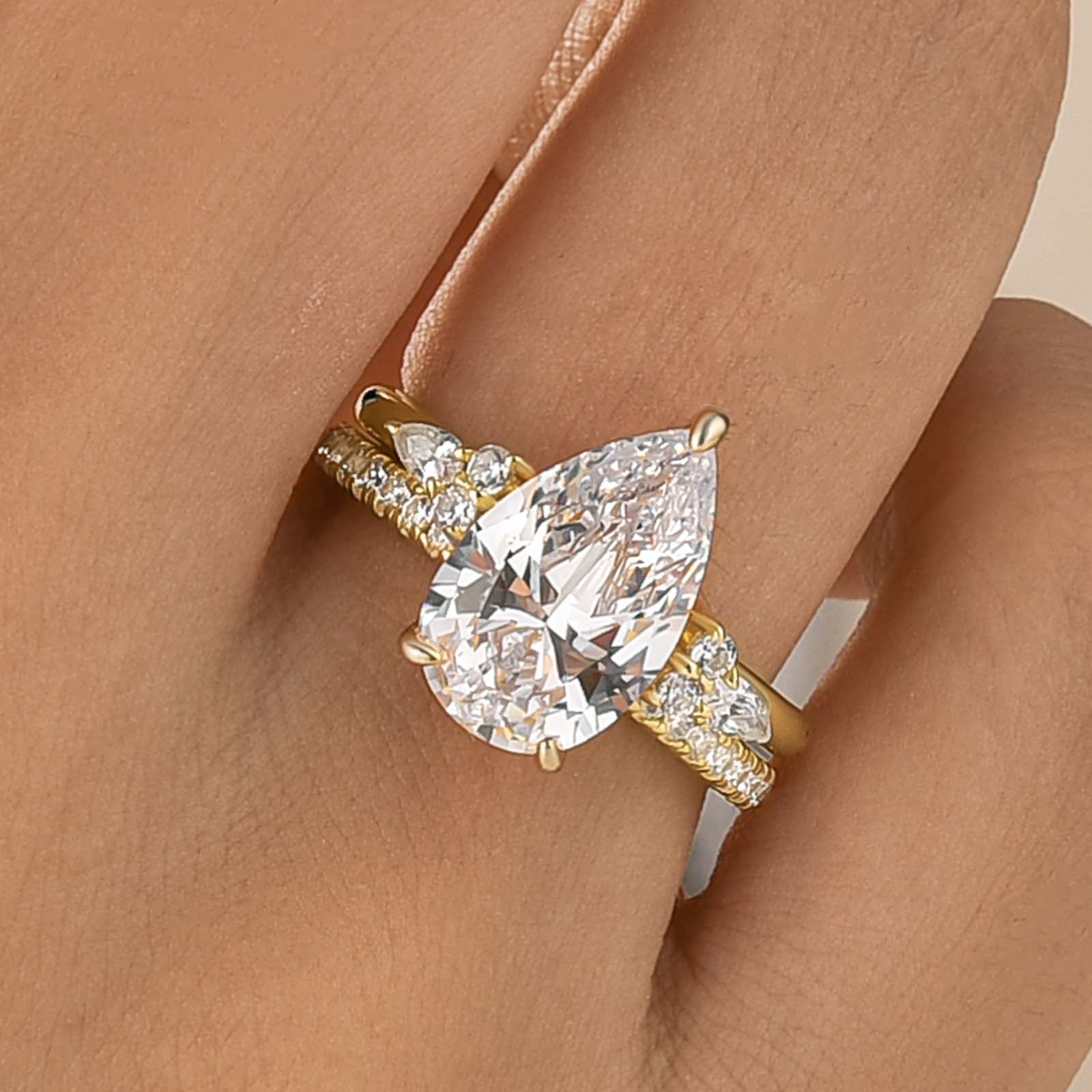 S925 4.0Ct Pear Cut Hidden Halo Enhancer Stackable Wedding Sets For Everyday Wear