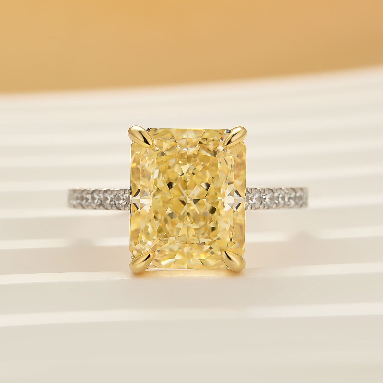 S925 3.5Ct/5.0Ct Simulated Diamond Yellow Sapphire Radiant Cut Engagement Ring In Sterling Silver