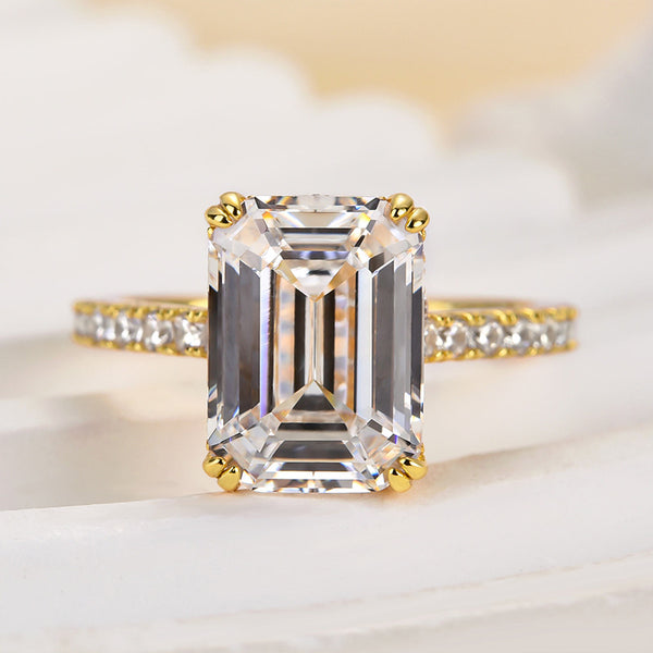 Louily Elegant Emerald Cut Engagement Ring In Sterling Silver