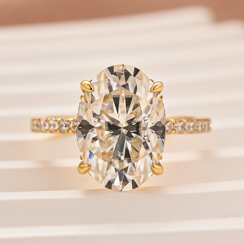 Louily Moissanite 4.0~5.5 Carat Oval Cut Engagement Ring