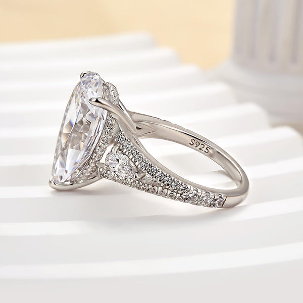 Louily Luxury 5.5Ct Pear Cut Engagement Ring