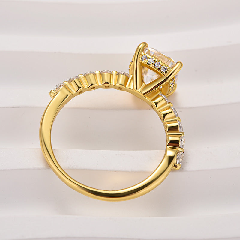 Louily Moissanite 2.0 Carat Cushion Cut Engagement Ring - louilyjewelry