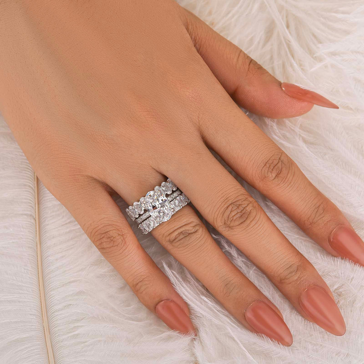 S925 3PC 4.0Ct Hidden Halo Oval Cut Engagement Ring & Wedding Band For Her