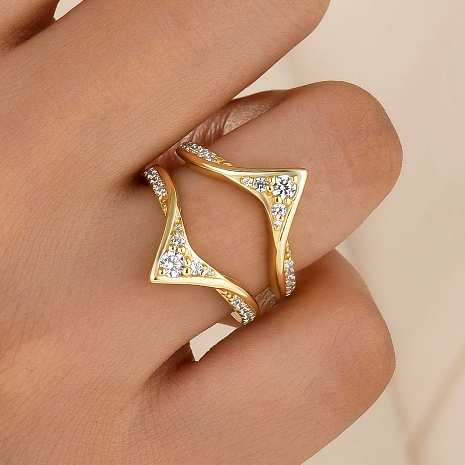 S925 0.5Ct Round Cut V-Shaped Enhancer Wedding Band In Sterling Silver