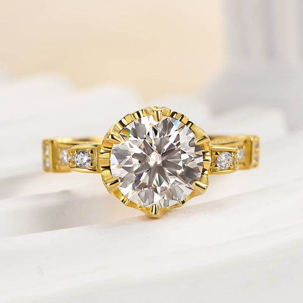 Louily Moissanite 2.0 Carat Engagement Ring For Women