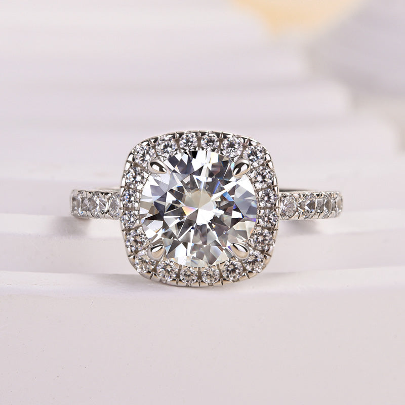 Louily Stunning Halo Round Cut Simulated Diamond Engagement Ring In Sterling Silver - louilyjewelry
